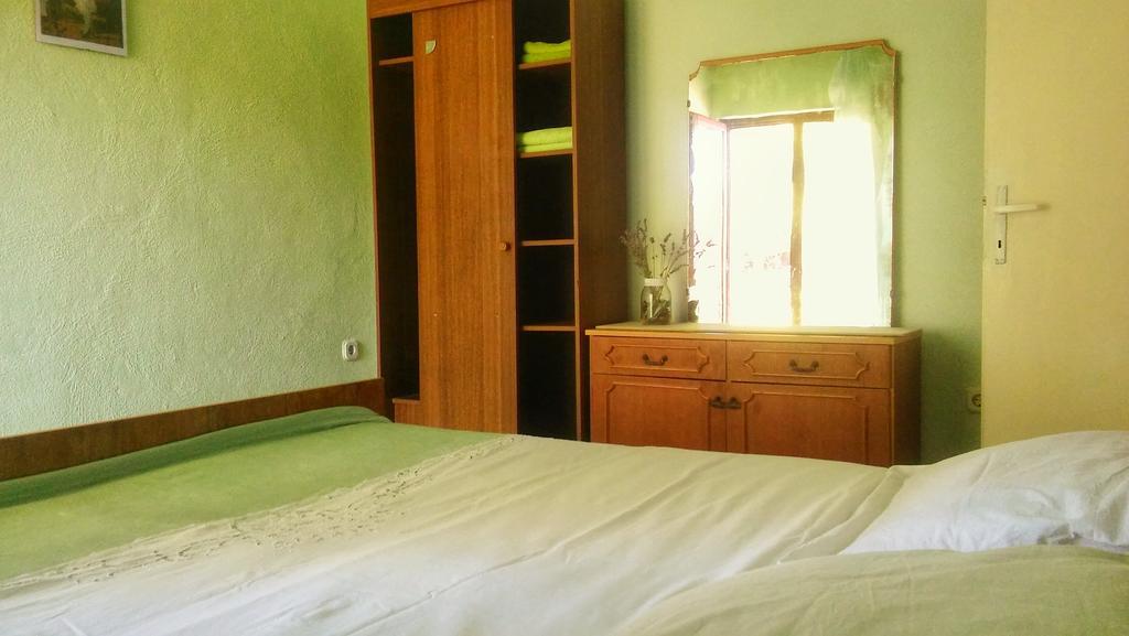 Apartmani Conar Veliki Drvenik Exterior photo